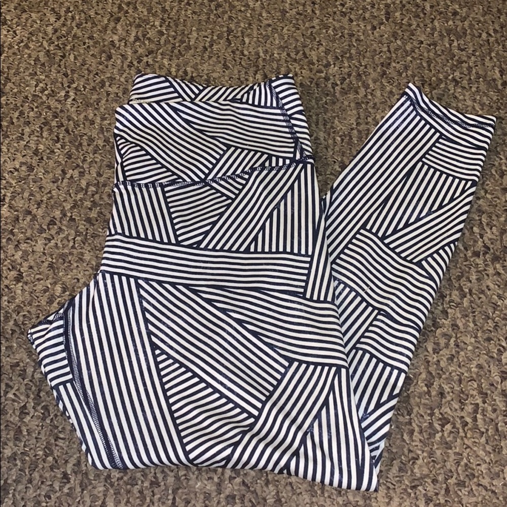 Striped leggings